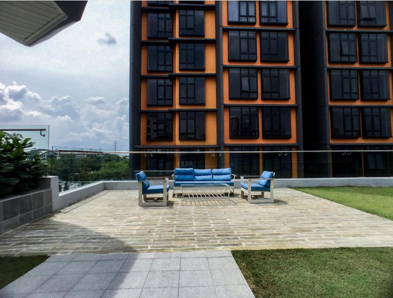 Cozy Kanvas Soho Suites Cyberjaya Exterior foto
