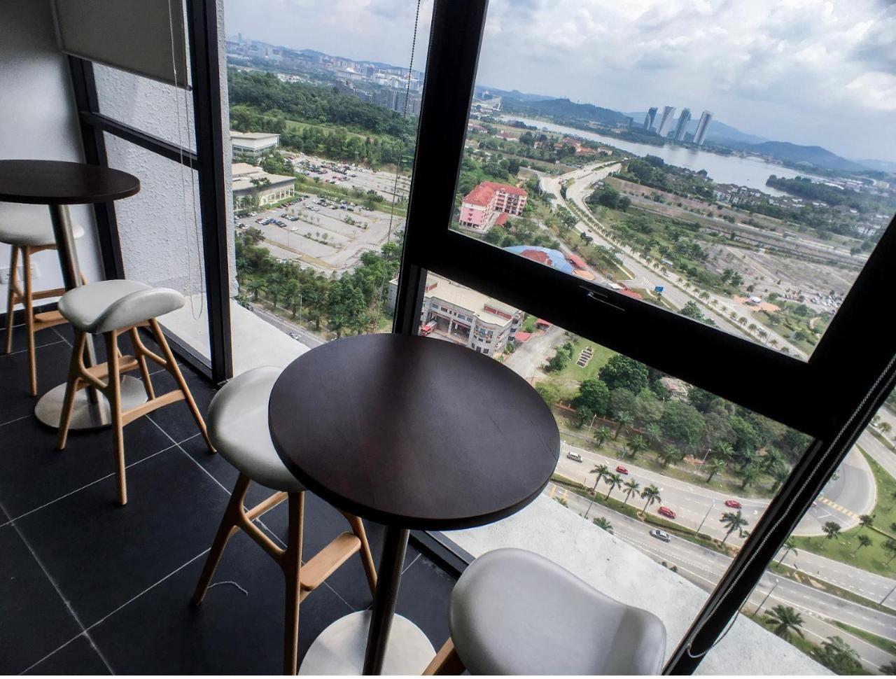 Cozy Kanvas Soho Suites Cyberjaya Exterior foto