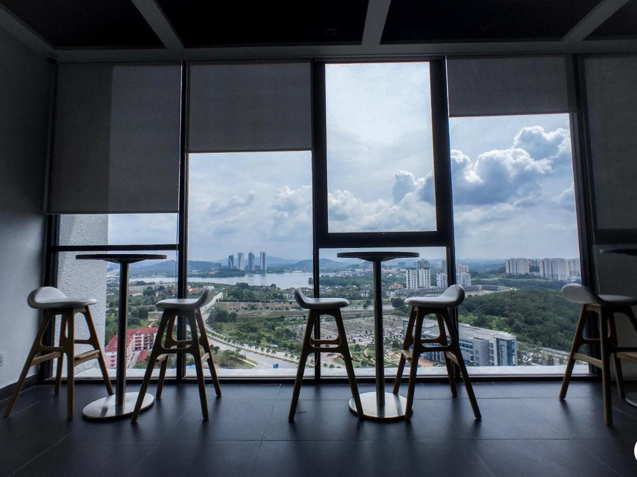Cozy Kanvas Soho Suites Cyberjaya Exterior foto